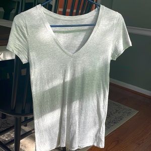 Merona XS v neck tee